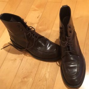 Authentic lace up Gucci boots *vintage*